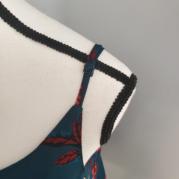 Cotton On Spaghetti Strap Green Floral Pullover Flowy Tank XS - Picture 5 of 6